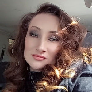 Meet your Posher, Brittney